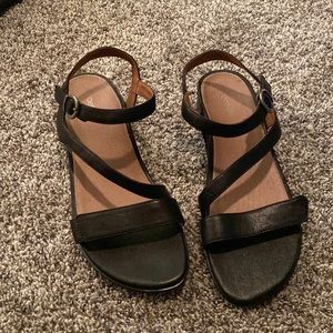Aetrex Tia Adjustable Quarter Strap Sandal Black Size 41
